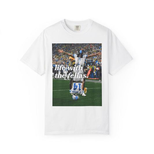 Headstand Celly Tee